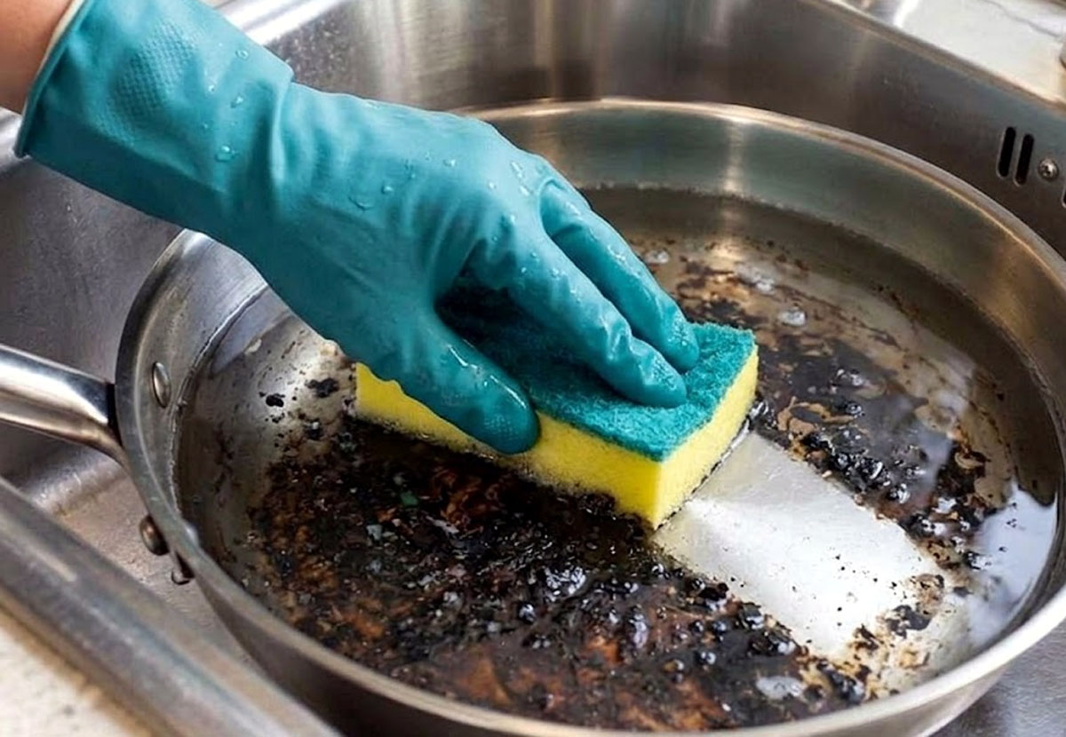 How to Clean a Burnt Stainless Steel Pan? Learn thoroughly. 5 clean-heavily-burnt-stainless-steel-pan-method-4